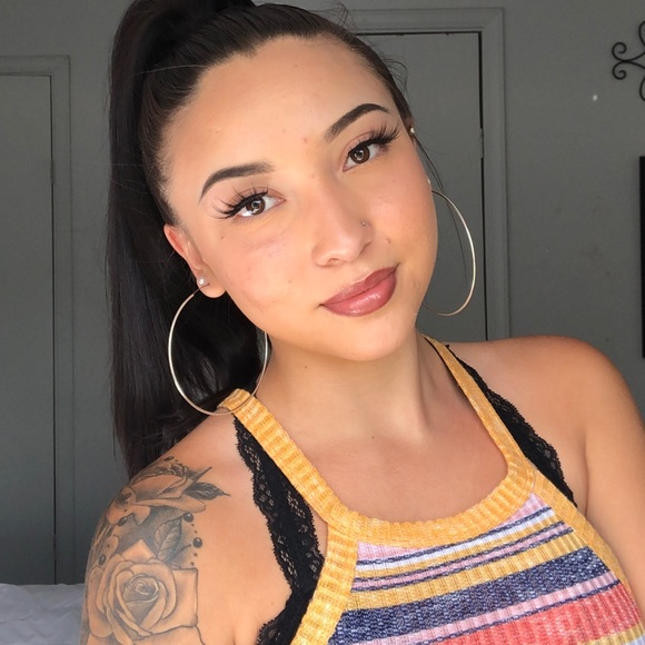 Meet your Posher, Kailee - Picture 1 of 1